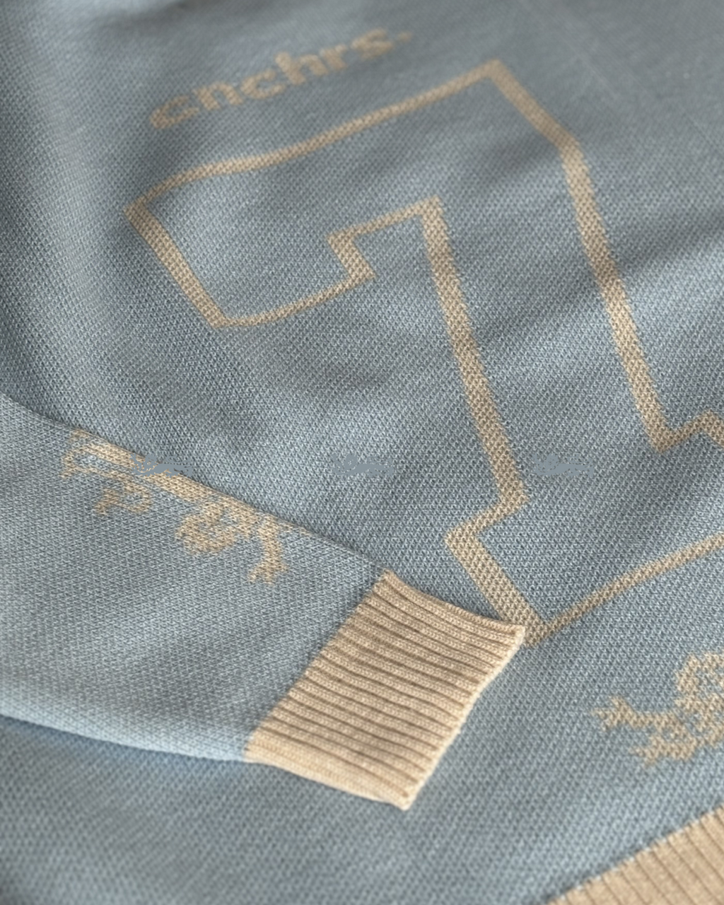Sweater 3 Leones